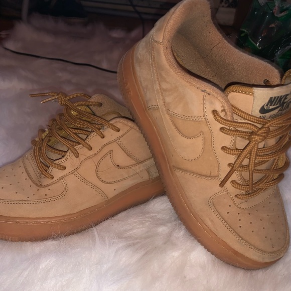 Nike Airforce ‘Flax’ Low - Picture 4 of 4
